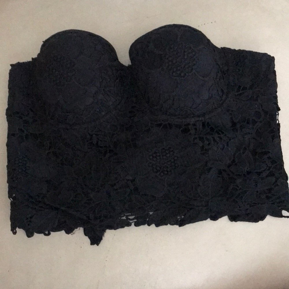Black cut-out lace bustier L w/ removable straps.